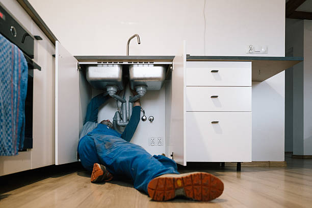 Professional Drain Cleaning technician working in Seymour, TX